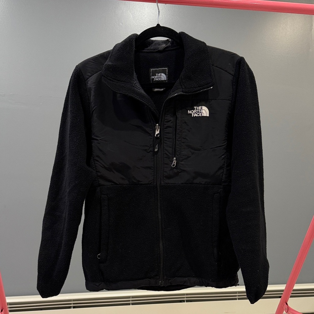 The North Face Women's Black Denali Jacket - Small